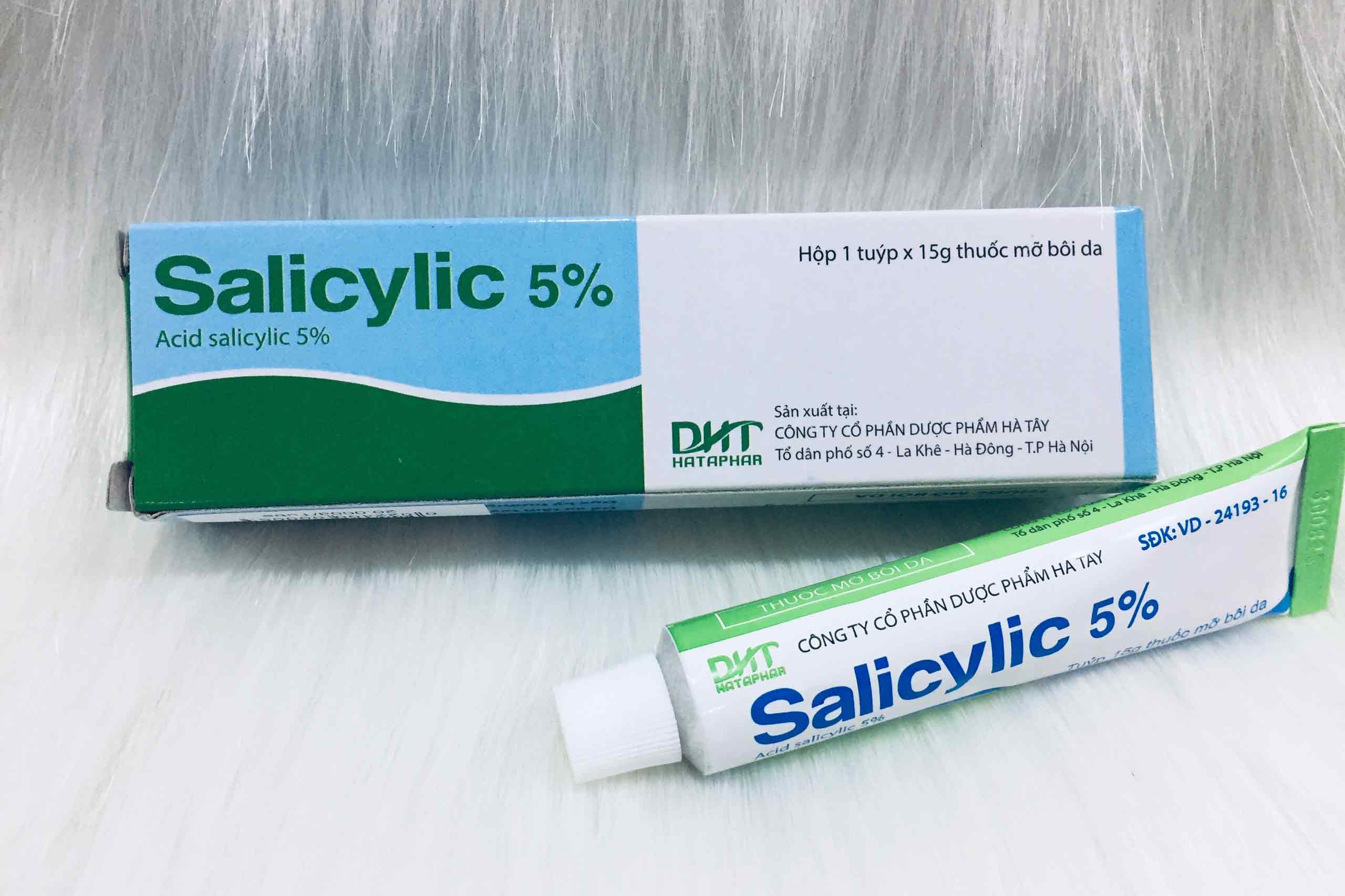 Salicylic acid 5% là một trong những loại thuốc thường được sử dụng trong điều trị thâm mụn